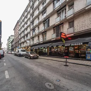 Akacfa 413 1 Bedroom Aircon Center Βουδαπέστη
